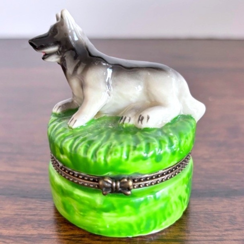 German Shepherd Ceramic Trinket Box‎ Vintage Keepsake Farm Rescue Cottagecore
